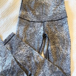 Lululemon leggings!!